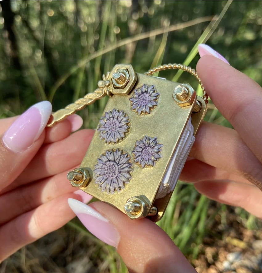 Flower press photo shared by Elena N.